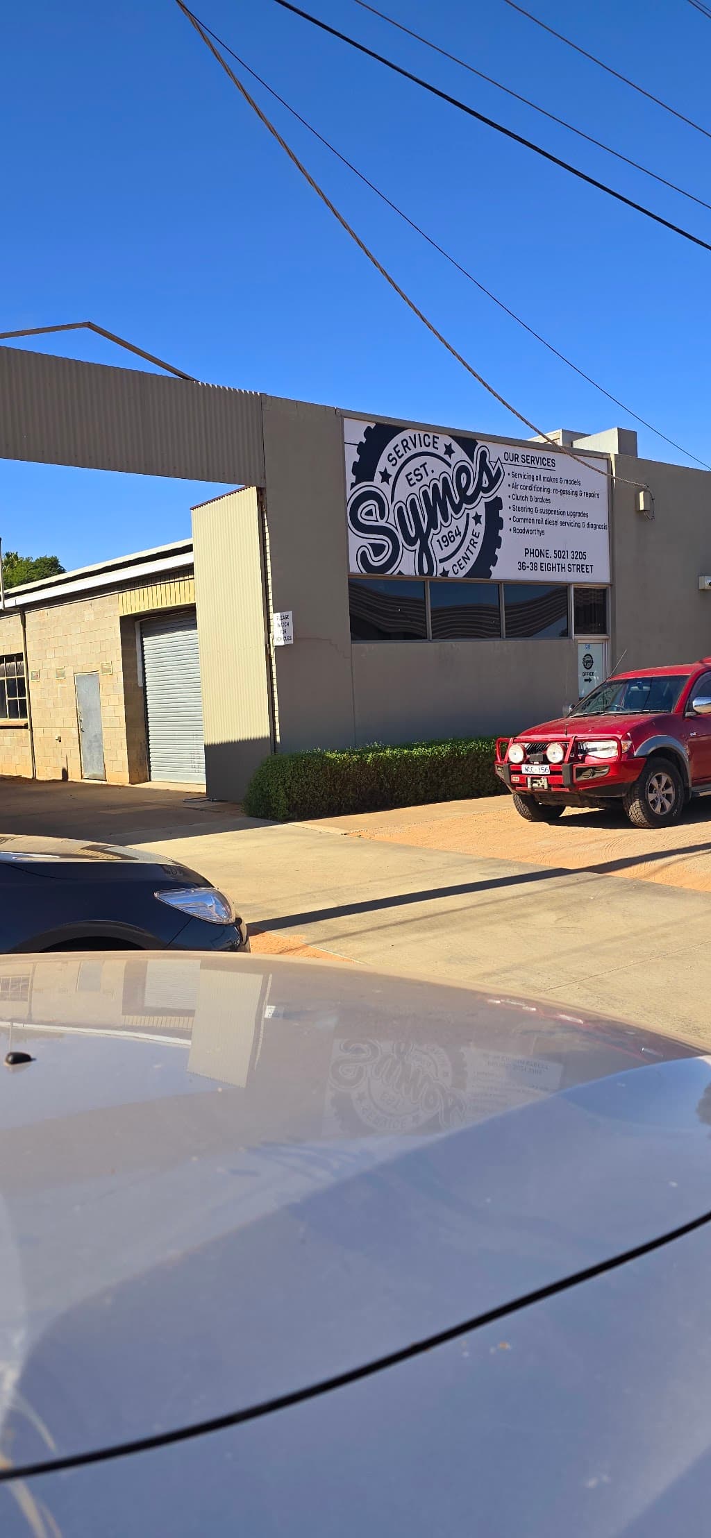 Symes Service Centre
